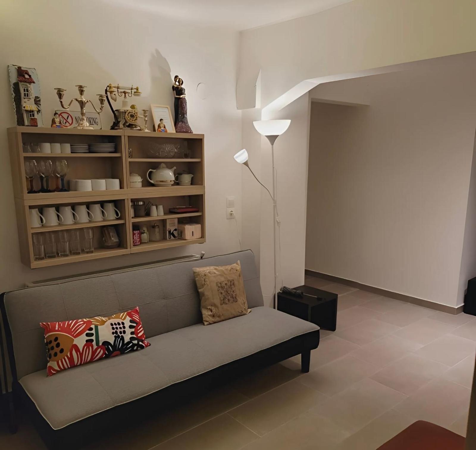 Spacious 4 Bedroom By Agios Dimitrios Appartement Thessaloniki